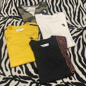 Abercrombie" Bundle of -4- T -Shirt